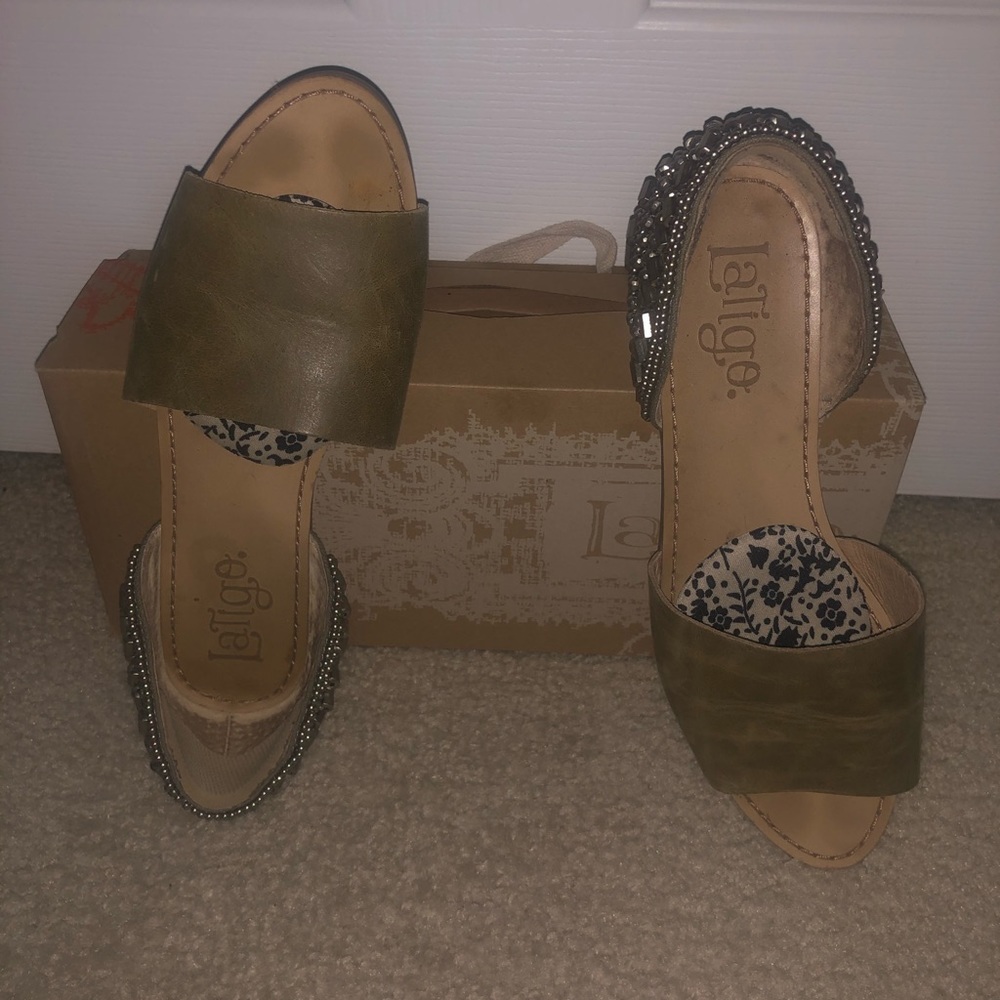 Women's flat shoe